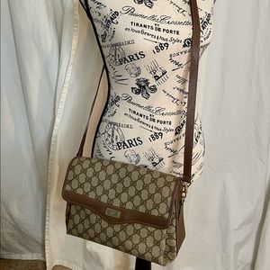 Vintage Gucci crossbody